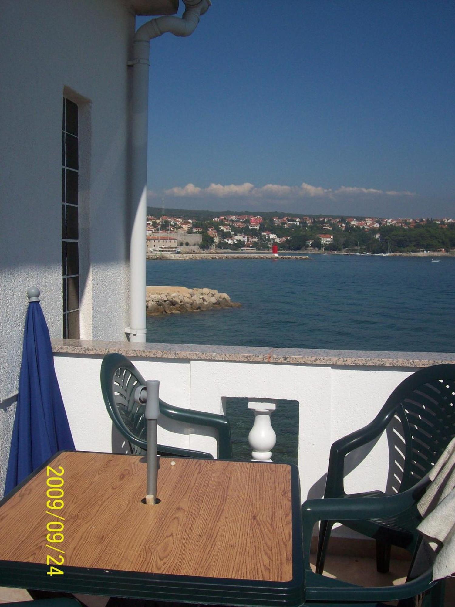 Apartment Gaga And Nia Krk Town Exterior photo
